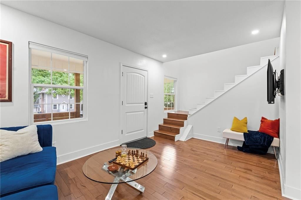 6214 Tracy Avenue — photo 4