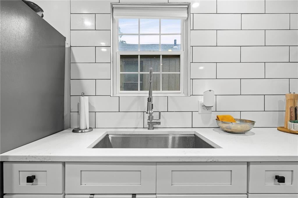 6214 Tracy Avenue — photo 13