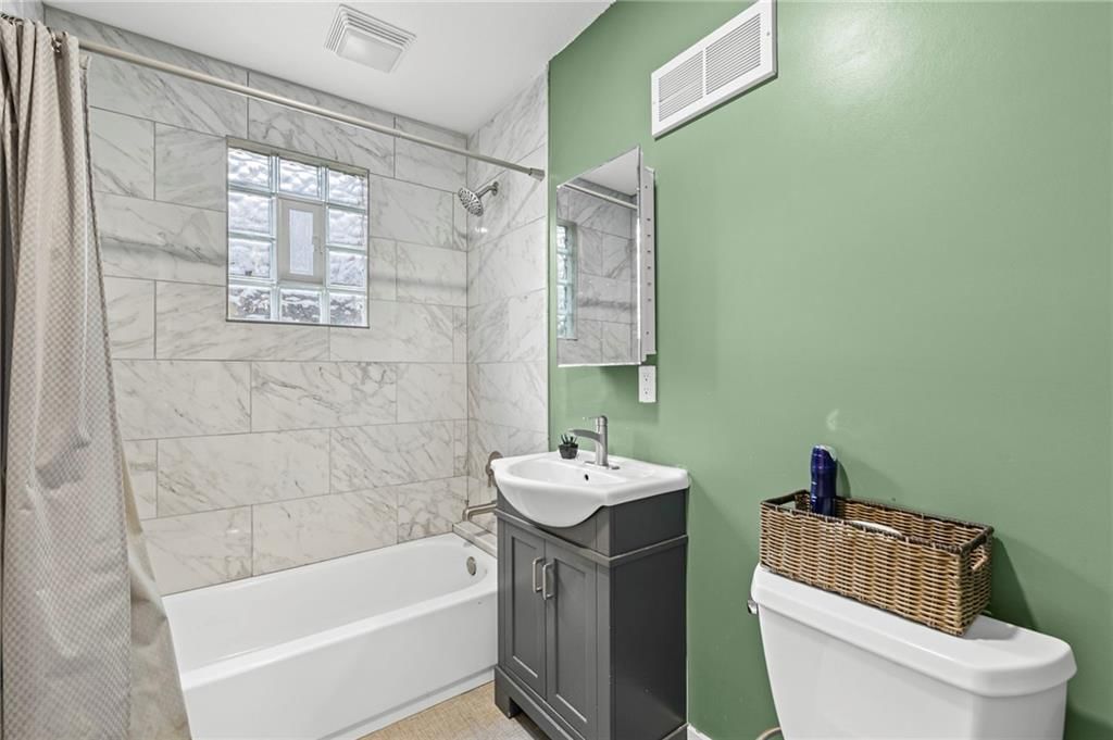 6214 Tracy Avenue — photo 16