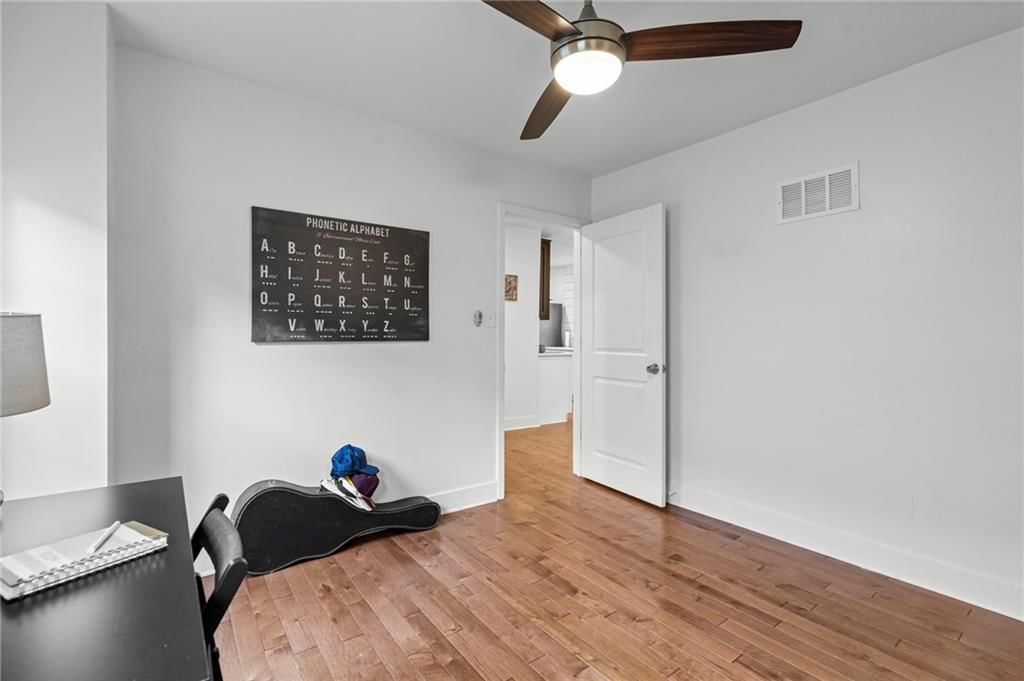 6214 Tracy Avenue — photo 18