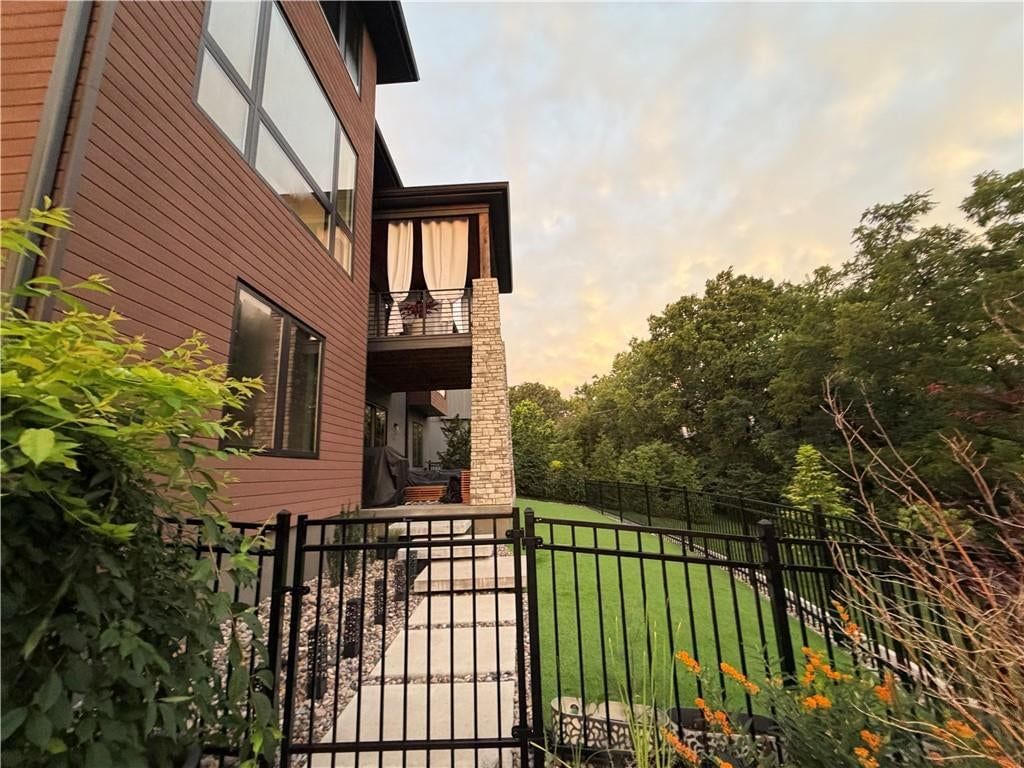 8826 McCoy Street — photo 22