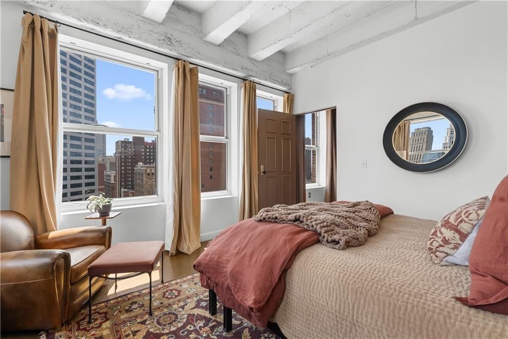 21 W 10th Street — photo 30
