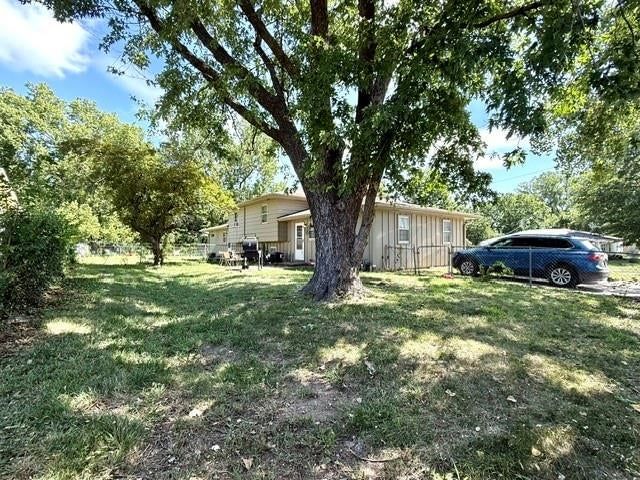 2911 & 2913 Belle Haven Drive — photo 4