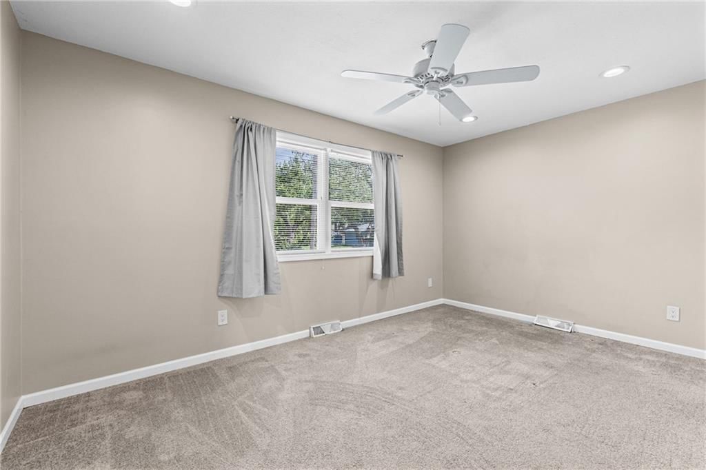 409 W South Street — photo 16