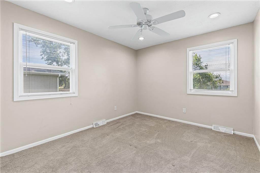 409 W South Street — photo 20