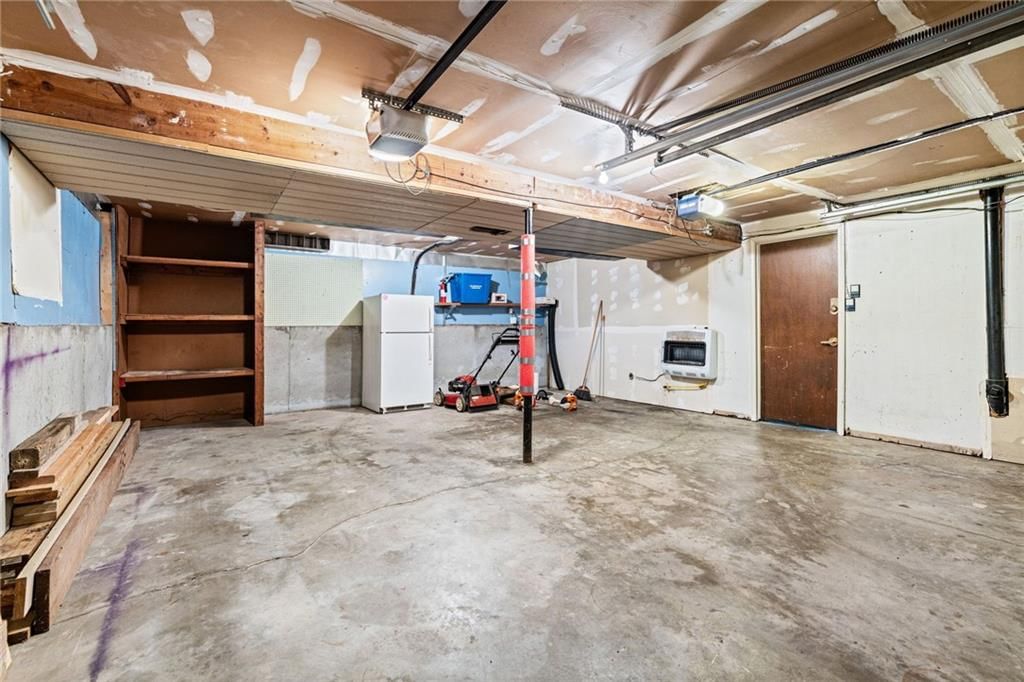 409 W South Street — photo 28