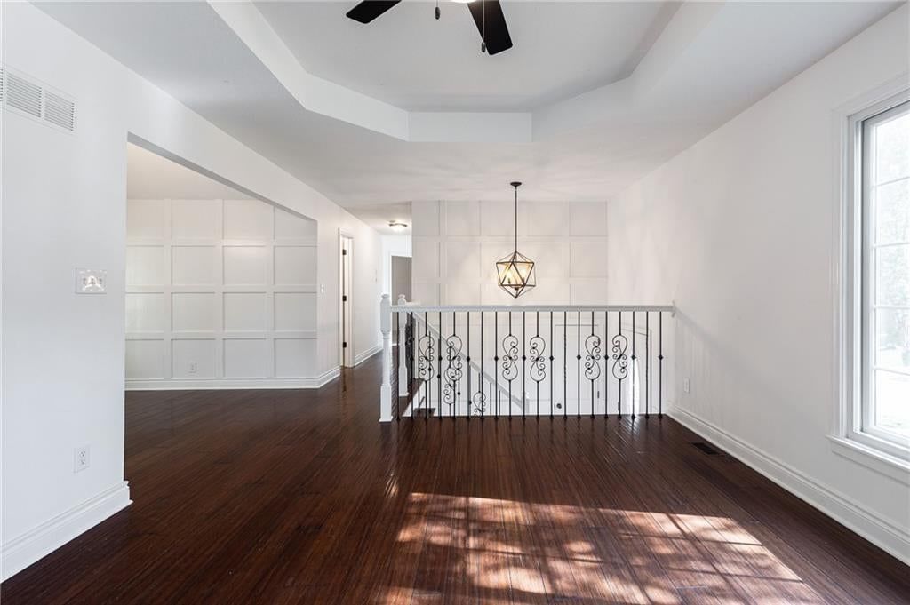 520 NE Bristol Drive — photo 7