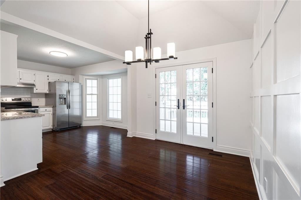 520 NE Bristol Drive — photo 10