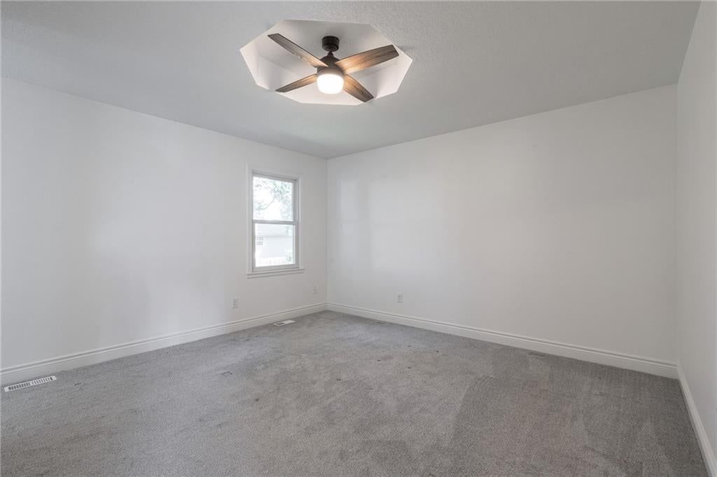 520 NE Bristol Drive — photo 14