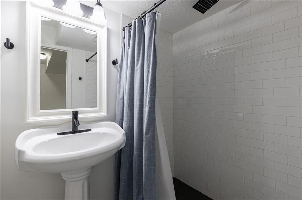520 NE Bristol Drive — photo 24
