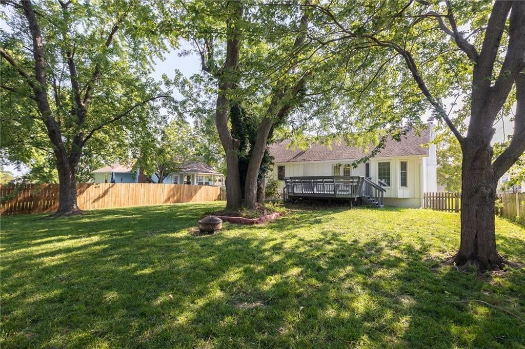 520 NE Bristol Drive — photo 28