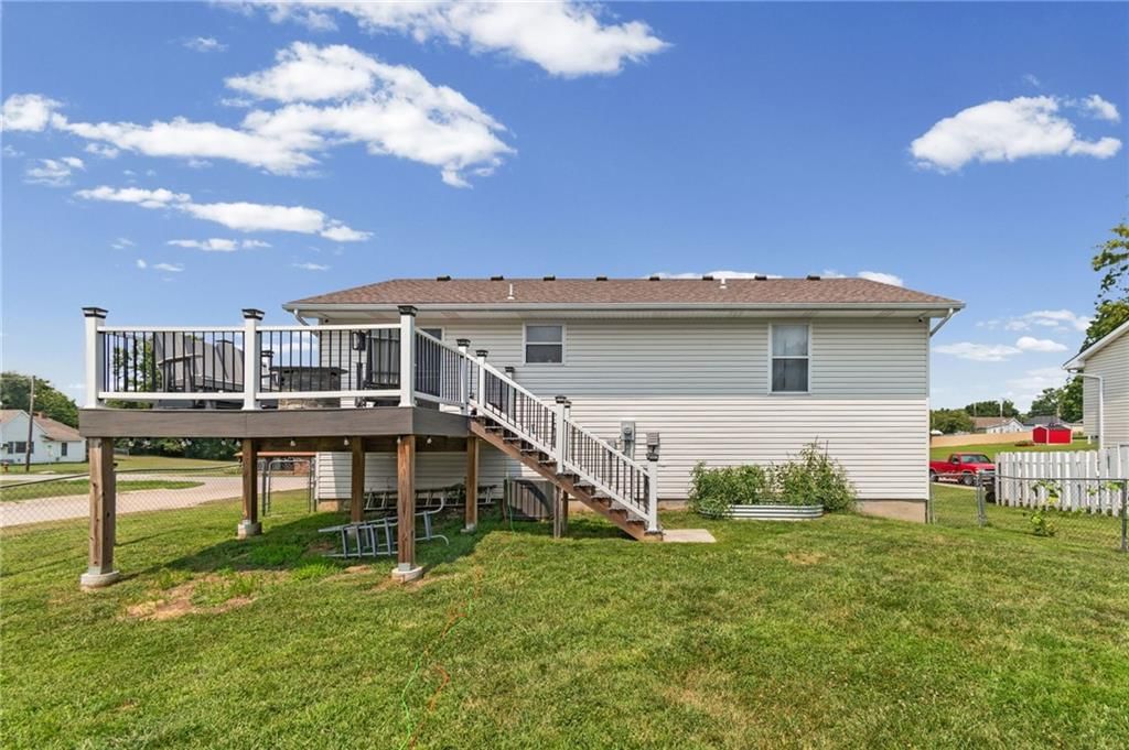 805 W Royle Street — photo 26