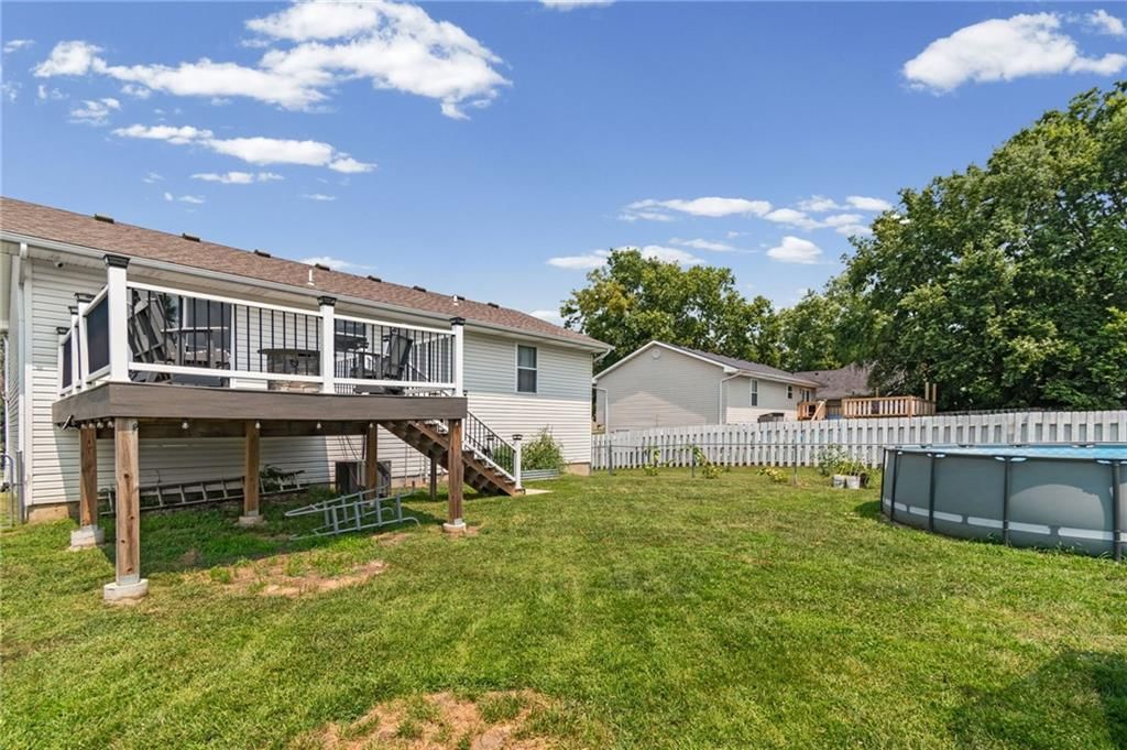805 W Royle Street — photo 28
