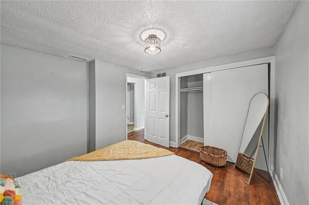 6842 E 139th Street — photo 14