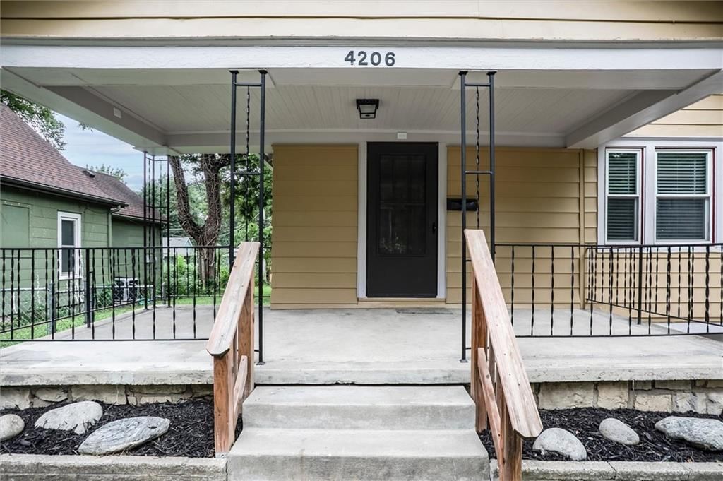 4206 Bell Street — photo 2