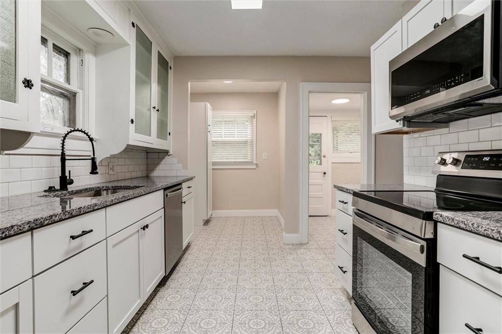 4206 Bell Street — photo 9