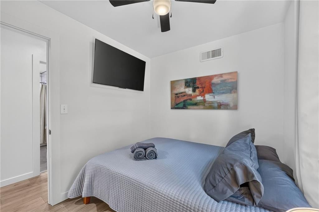 10909 W 72nd Terrace — photo 18