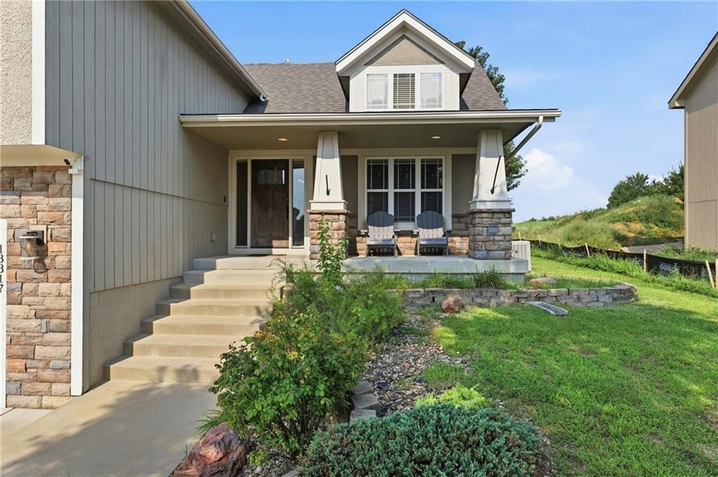 13317 Davis Avenue — photo 3