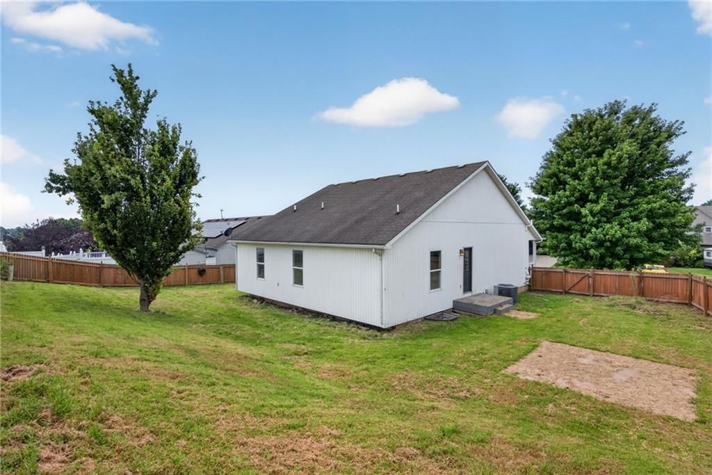 1709 Chadwick Cove — photo 41
