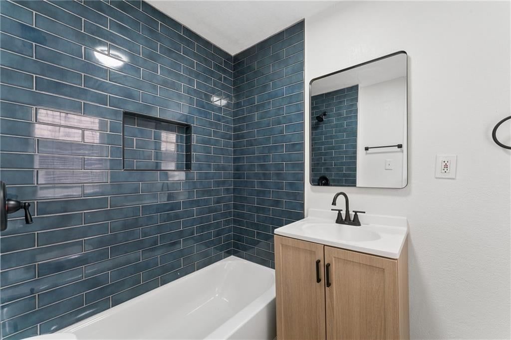 4904 E 23rd Street — photo 22