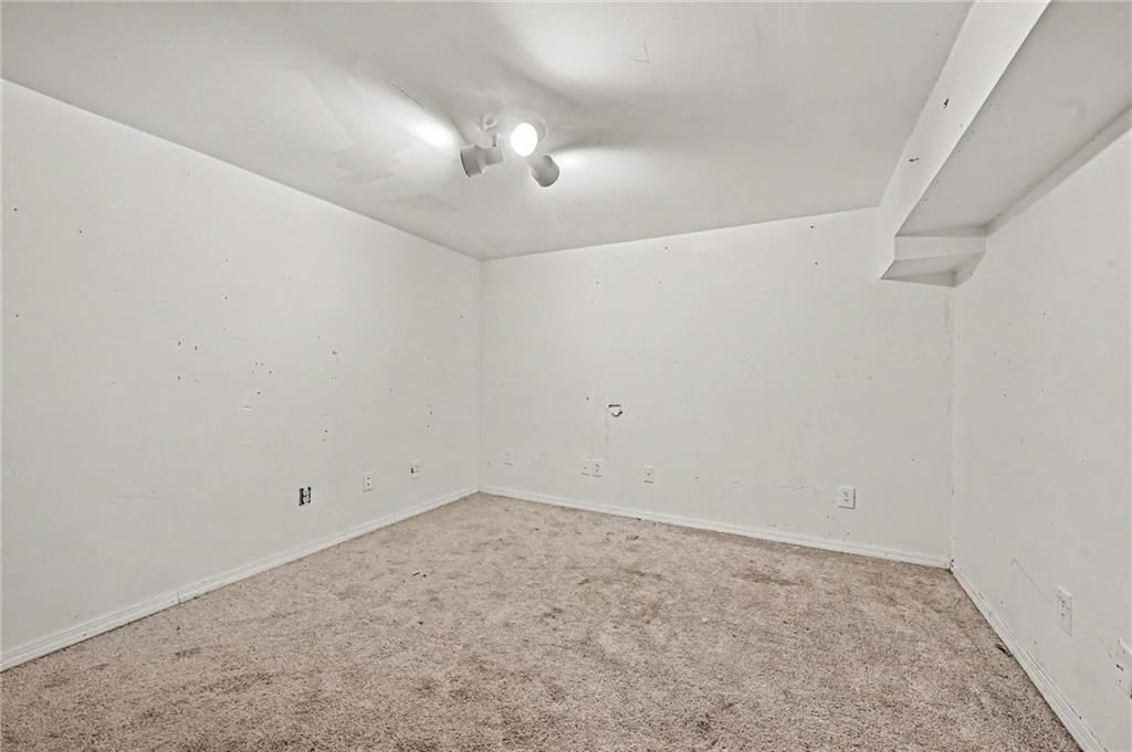 8026 NE 50th Street — photo 17