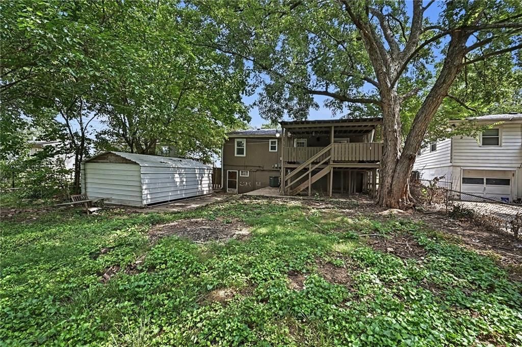 8026 NE 50th Street — photo 25