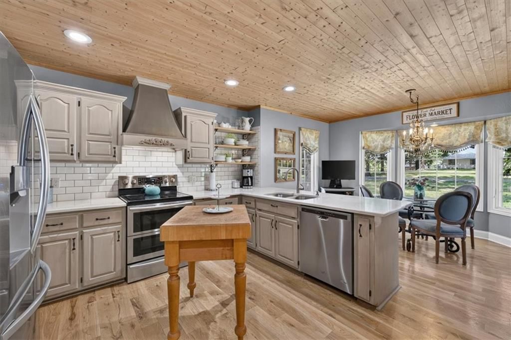 Photo 8 of 67 - 3216 S Bellechase Drive, Grain Valley, MO 64029