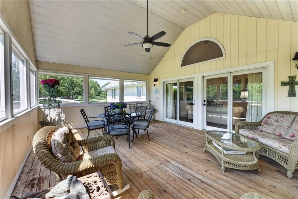 Photo 16 of 67 - 3216 S Bellechase Drive, Grain Valley, MO 64029