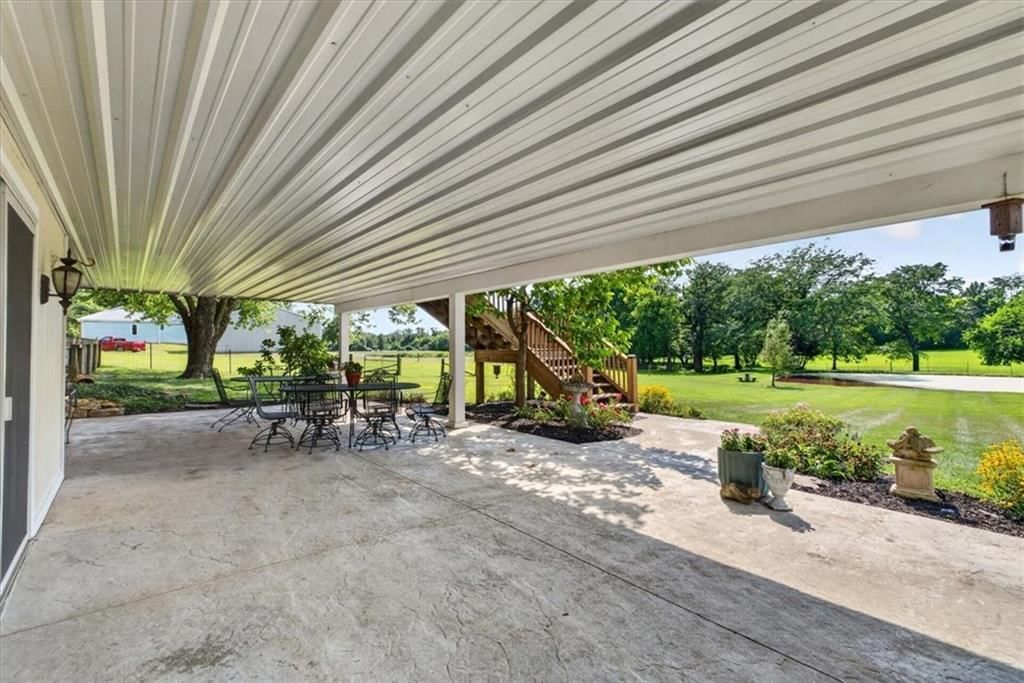 Photo 44 of 67 - 3216 S Bellechase Drive, Grain Valley, MO 64029