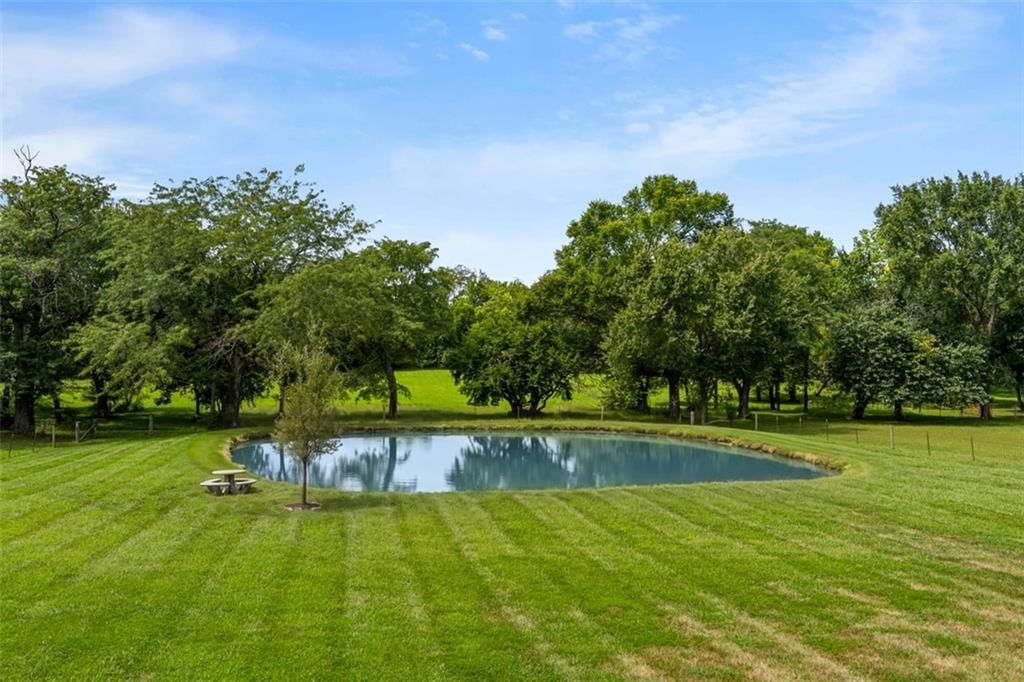 Photo 47 of 67 - 3216 S Bellechase Drive, Grain Valley, MO 64029