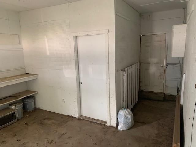 414 E 10th Street — photo 18