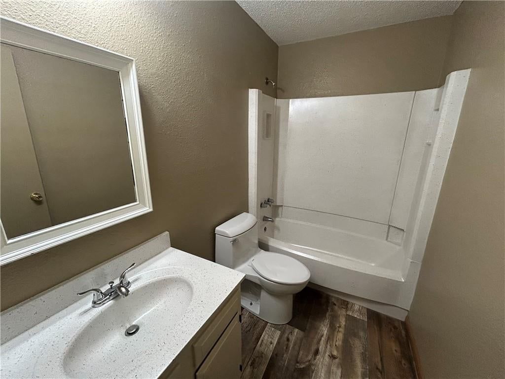 4108 - 4110 Crackerneck Road — photo 10