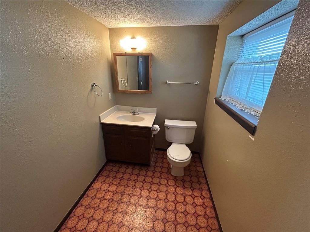 4108 - 4110 Crackerneck Road — photo 31