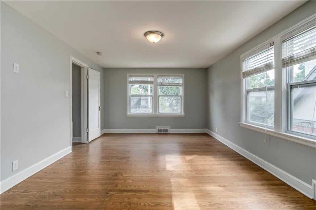 200 E 73RD Terrace — photo 15