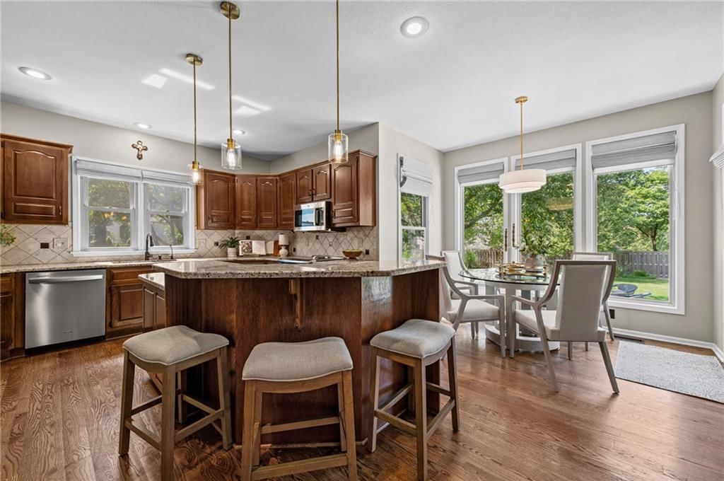 12860 Barton Street — photo 10