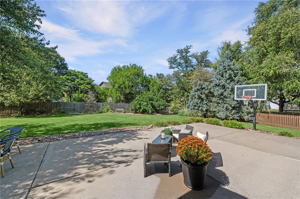 12860 Barton Street — photo 47