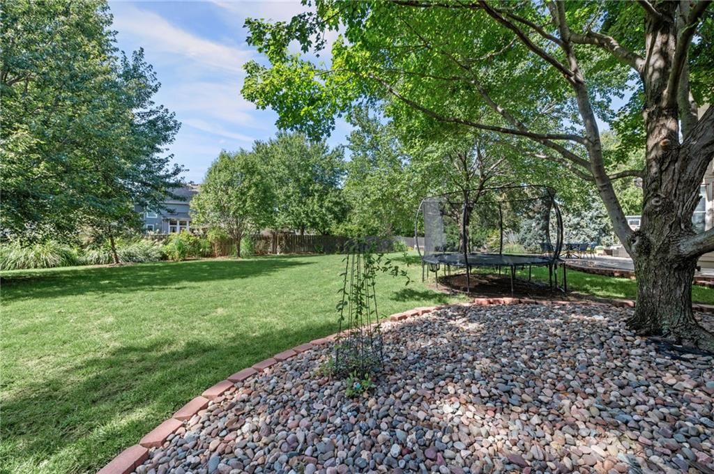 12860 Barton Street — photo 52