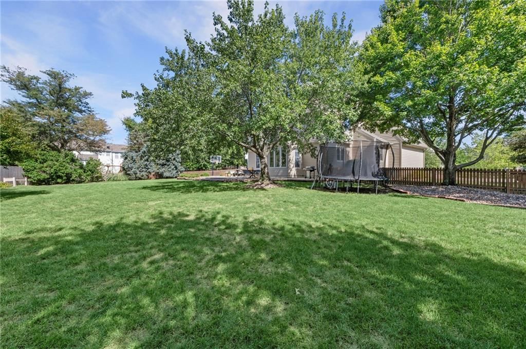 12860 Barton Street — photo 53
