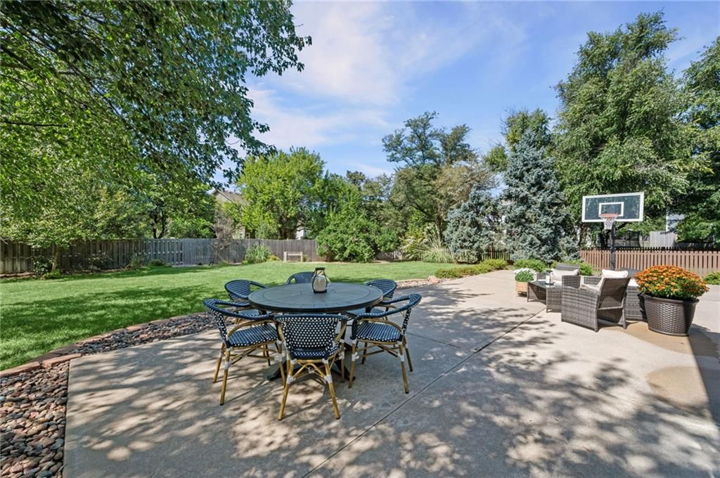 12860 Barton Street — photo 54