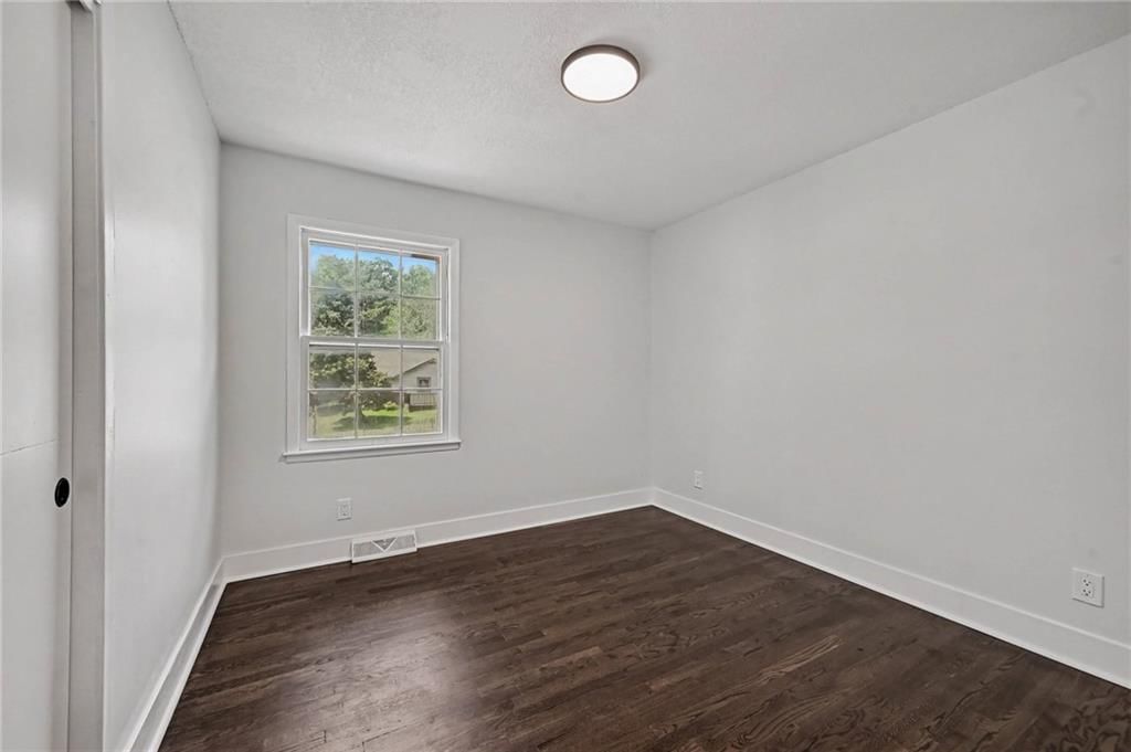 6805 Switzer Lane — photo 18
