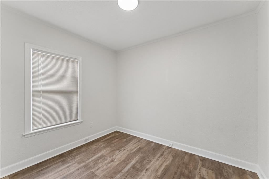 2034 Oakley Avenue — photo 15