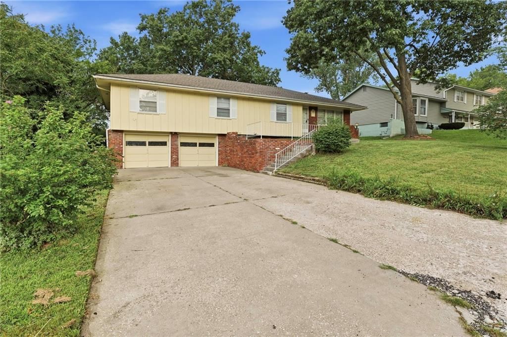 10936 Myrtle Avenue — photo 2
