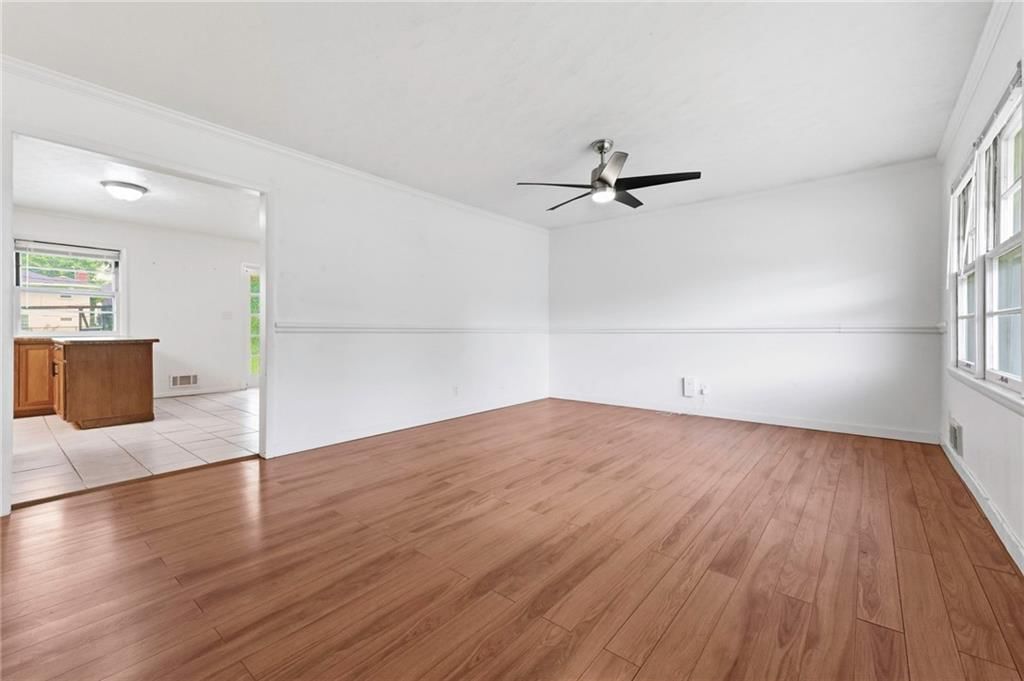 10936 Myrtle Avenue — photo 14