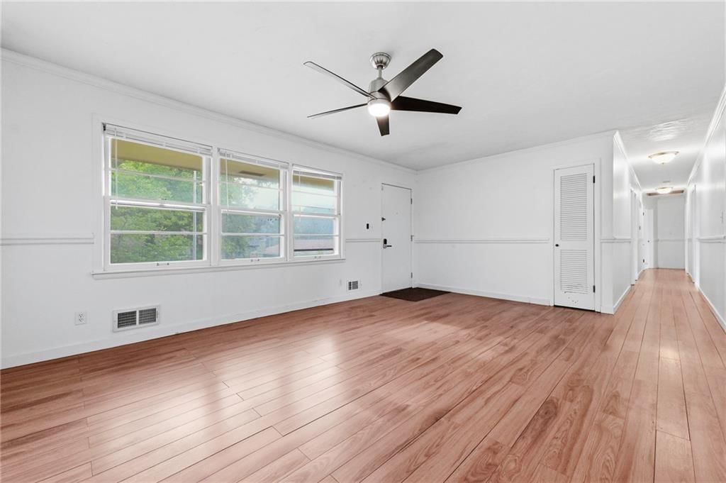 10936 Myrtle Avenue — photo 15