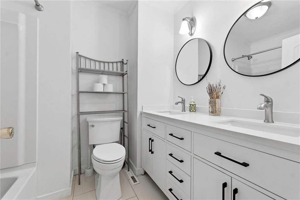 10936 Myrtle Avenue — photo 23