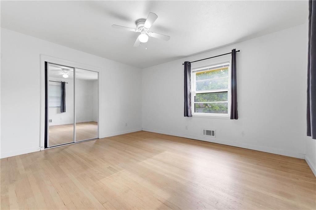 10936 Myrtle Avenue — photo 24