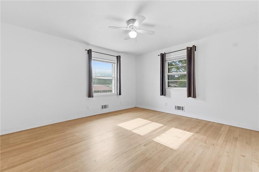 10936 Myrtle Avenue — photo 25