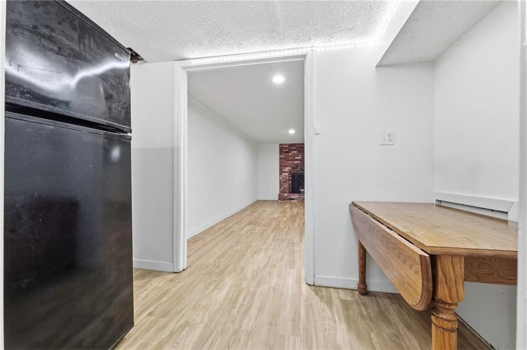 10936 Myrtle Avenue — photo 27