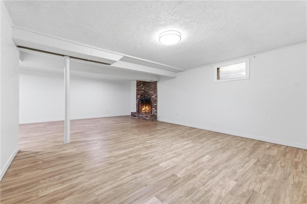 10936 Myrtle Avenue — photo 29