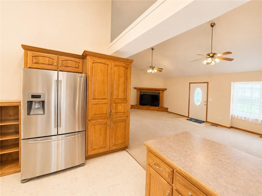 809 SW Graystone Drive — photo 7